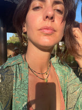 Cargar imagen en el visor de la galería, Criolla grande prehnita