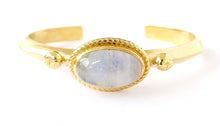 Cargar imagen en el visor de la galería, Pulsera Marja piedra luna blanca arco iris