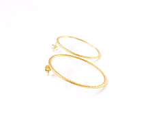 Cargar imagen en el visor de la galería, Pendientes aro amartillado grande