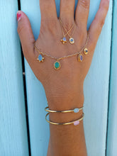 Cargar imagen en el visor de la galería, Pulsera Claudia en calcedonia azul