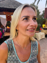 Cargar imagen en el visor de la galería, Pendiente Triple Luna
