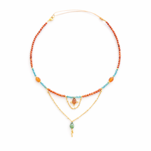 Cargar imagen en el visor de la galería, gargantilla de piedras pequeñas con arsenica dorada, apatita y turmalina, co cadena bañada en oro por Bechi Ulivi Jewels
