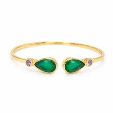 Cargar imagen en el visor de la galería, Pulsera luna ónix verde
esclava dorada con lágrimas de onix verde y amatista por Bechi Ulivi Jewels
