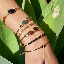 Cargar imagen en el visor de la galería, set de pulseras bañadas en oro con piedras naturales diseñado por Bechi Ulivi Jewels
